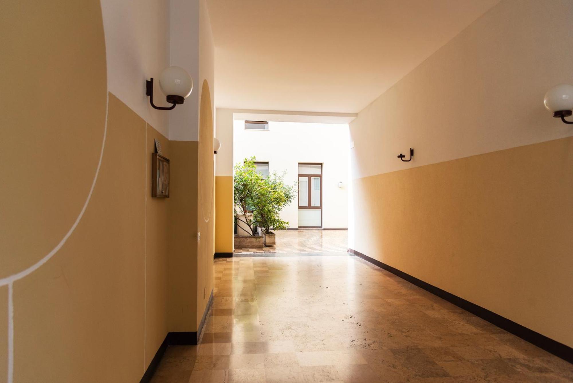 Youhosty - Lecco 11 Milan Exterior photo